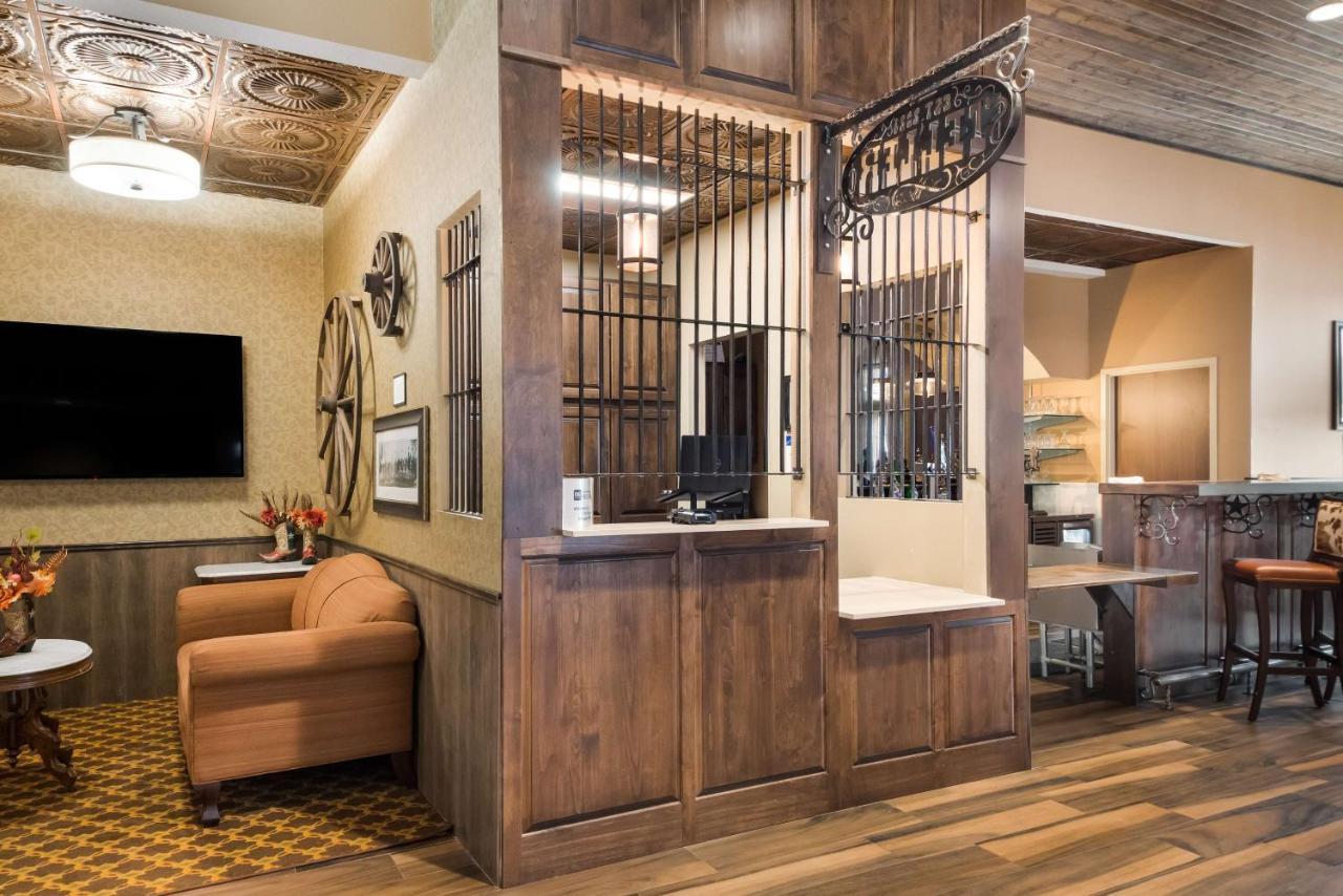 Best Western Bandera Suites&Saloon Exterior foto