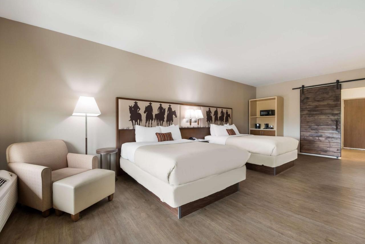 Best Western Bandera Suites&Saloon Exterior foto